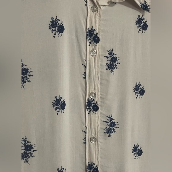 Joe Fresh Long Sleeve Button Down Floral Shirt Sz L - Picture 13 of 14